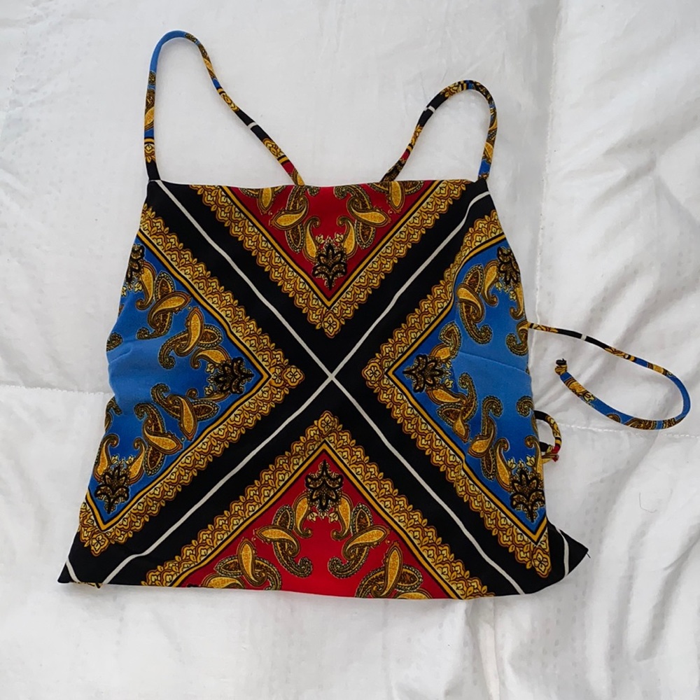 Crop top